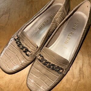 Anne Klein Taupe Croc-Embossed Loafers with Gold Chain